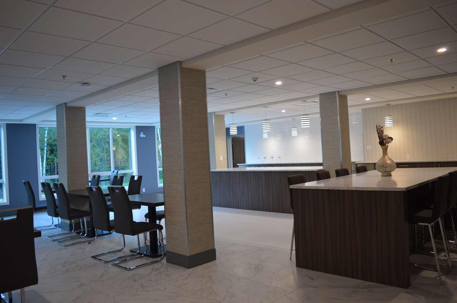 Best Western Plus Gateway To The Falls Clearwater Exterior photo