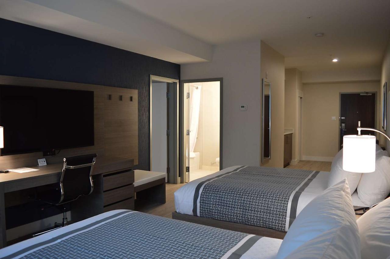 Best Western Plus Gateway To The Falls Clearwater Exterior photo